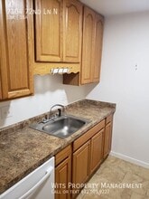 7104 72nd Ln N in Brooklyn Park, MN - Building Photo - Building Photo