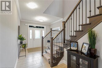626 Wild Rye St in Waterloo, ON - Building Photo - Building Photo