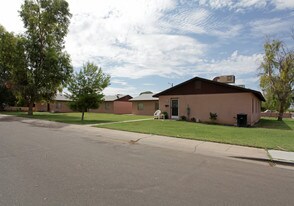 183-197 W Geronimo St in Chandler, AZ - Building Photo