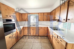 4839 E Virginia Ave in Phoenix, AZ - Building Photo