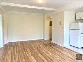 AMSTERDAM AVENUE, Unit 9H in New York, NY - Building Photo - Building Photo