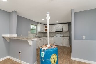 4621 Owenwood Ave in Dallas, TX - Building Photo - Building Photo