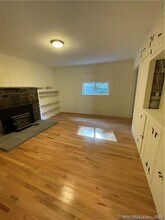 86 Pocahontas Rd in Redding, CT - Building Photo - Building Photo