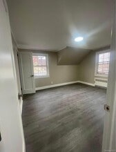 20 Ingraham Ln in Hempstead, NY - Foto de edificio - Building Photo