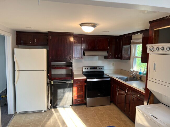 116 Conklin St in Farmingdale, NY - Foto de edificio - Building Photo