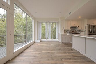 6628 Bayou Glen Rd in Houston, TX - Building Photo - Building Photo
