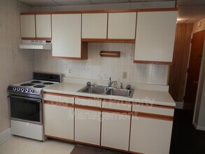 70 N Main St in Spring City, PA - Building Photo - Building Photo