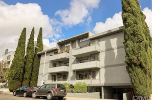 642 N West Knoll Dr. Apartments in West Hollywood, CA - Foto de edificio - Building Photo