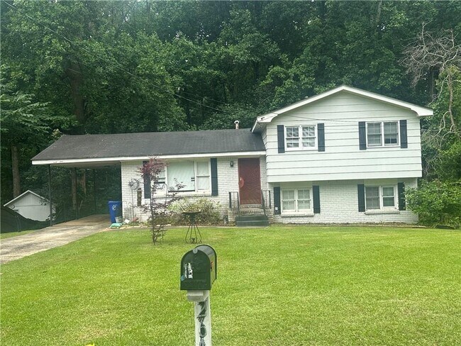 property at 2647 Hatfield Cir SE
