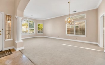 9058 Old Creek Dr in Elk Grove, CA - Building Photo - Building Photo