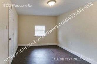 9133 Woodlyn Rd in Houston, TX - Building Photo - Building Photo