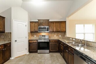 613 Talon Dr in Norman, OK - Building Photo - Building Photo