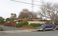 Fernmar Studios in Sunnyvale, CA - Foto de edificio - Building Photo