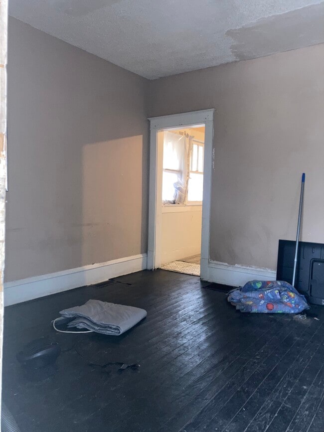 1628 E Grand Ave in Decatur, IL - Building Photo - Building Photo