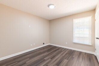 8501 Buckthorn Dr in Germantown, TN - Foto de edificio - Building Photo