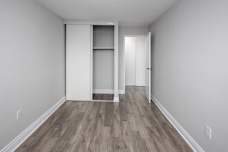 Wellington Place in Hamilton, ON - Building Photo - Interior Photo
