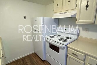 2625 N Alvernon Way in Tucson, AZ - Foto de edificio - Building Photo