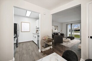 ReNew Prairie Park in Wyoming, MI - Building Photo