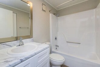 220 Safe Harbor Dr in Goodlettsville, TN - Building Photo - Building Photo