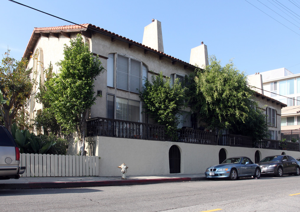 33 Eastwind in Marina Del Rey, CA - Foto de edificio