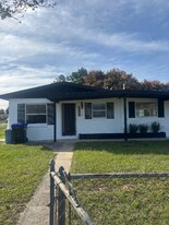 5500 Huber Dr in Orlando, FL - Building Photo