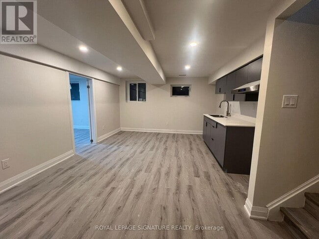 property at 58 Satchell Blvd