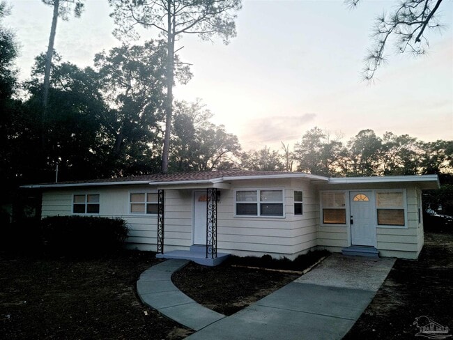 207 Hart Dr in Pensacola, FL - Building Photo - Building Photo