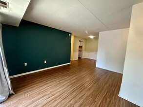 1 DOVER HALL in Dover, DE - Building Photo - Building Photo