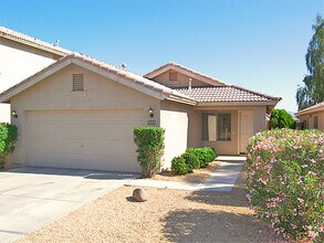 10871 W Alvarado Rd in Avondale, AZ - Building Photo - Building Photo