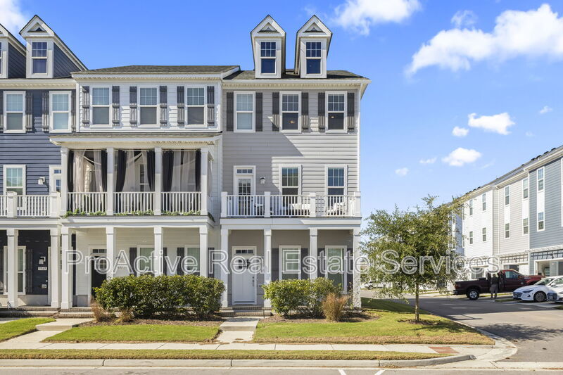 9573 21st Bay St in Norfolk, VA - Building Photo