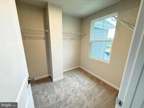 622 Laurelwood Cir in Winchester, VA - Building Photo - Building Photo