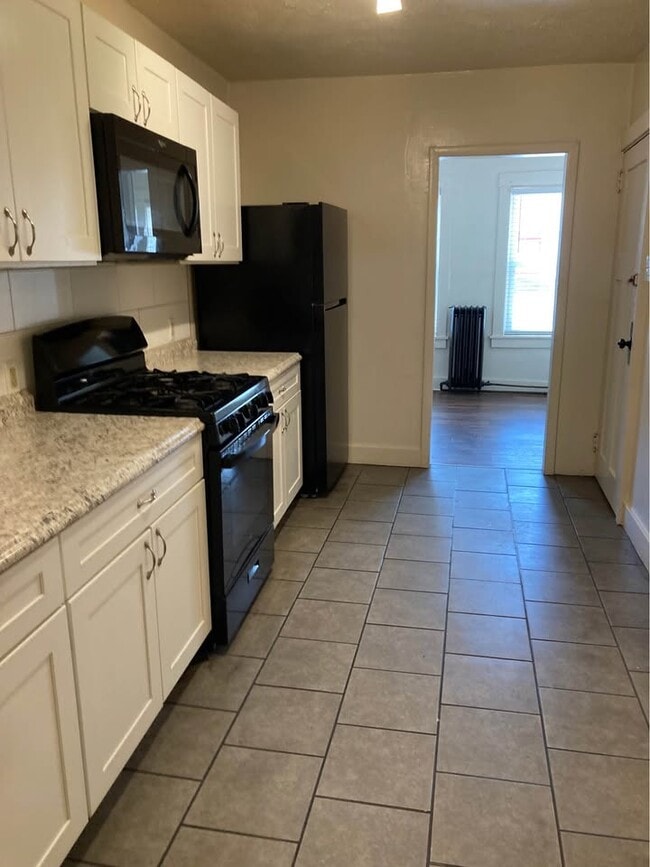 349 S Queen St, Unit 3