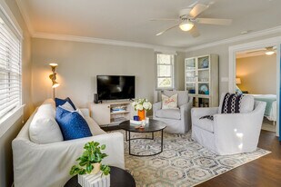202 10th Ave NE, Unit SI FL2-ID1545820P in St. Petersburg, FL - Building Photo
