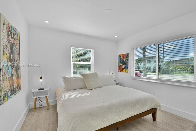3521 SW 16th St in Miami, FL - Building Photo - Building Photo
