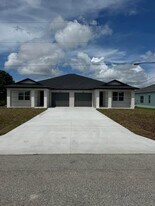 7229 David Blvd in Port Charlotte, FL - Building Photo