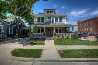 1316 S Henderson St in Fort Worth, TX - Building Photo - Building Photo