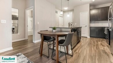 915 Brentmoor Dr, Unit 4104 in Myrtle Beach, SC - Foto de edificio - Building Photo