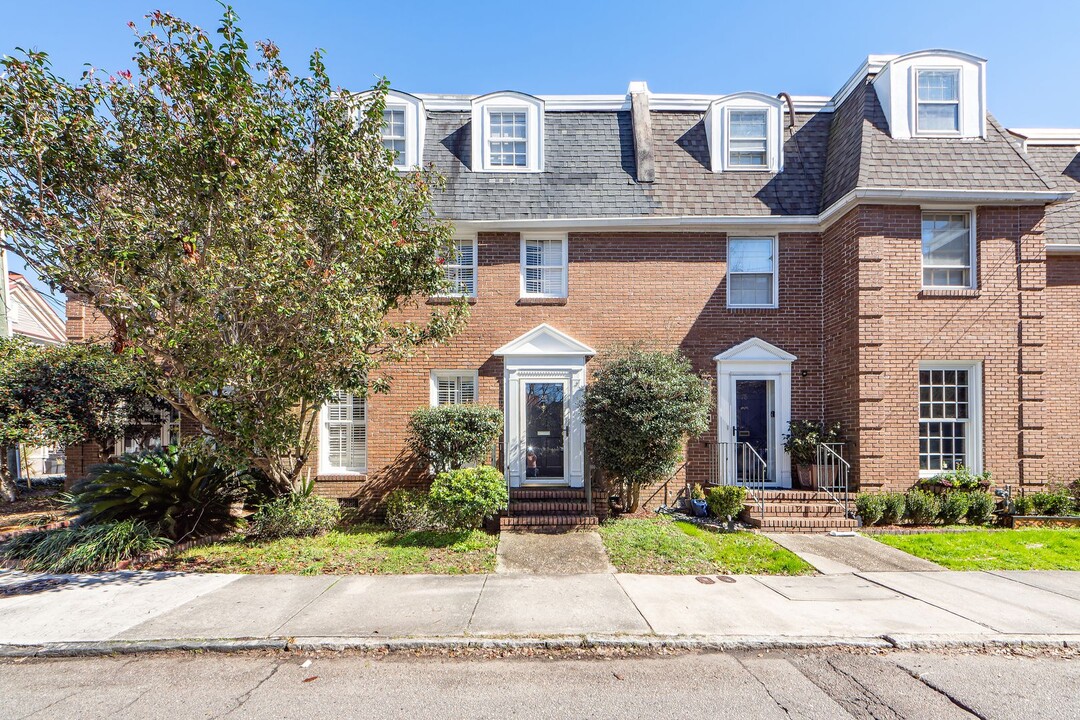 80 Legare St in Charleston, SC - Building Photo