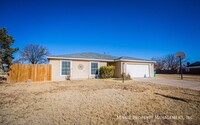 32 Highland Dr in Ransom Canyon, TX - Foto de edificio - Building Photo