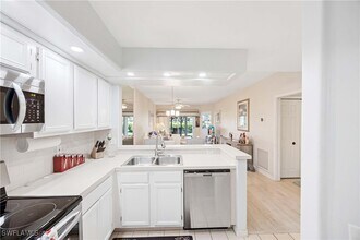 13046 Amberley Ct in Bonita Springs, FL - Building Photo - Building Photo