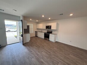 12010 William Trails Cir in Willis, TX - Building Photo - Building Photo