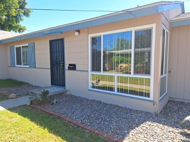 4507 Clairemont Dr in San Diego, CA - Building Photo - Building Photo