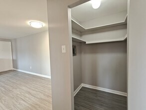 308 Main St in Darby, PA - Foto de edificio - Building Photo