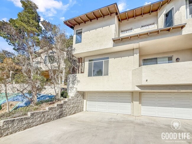 property at 1536 Glenwood Dr
