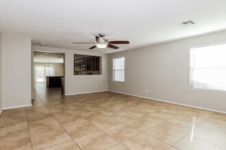 38021 N Carolina Ave in Queen Creek, AZ - Foto de edificio - Building Photo