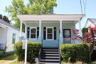 23 N Tracy St in Charleston, SC - Building Photo