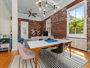 35 Saratoga St, Unit 2 in Boston, MA - Building Photo - Building Photo