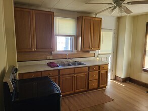 214 E Kelso Rd in Columbus, OH - Foto de edificio - Building Photo