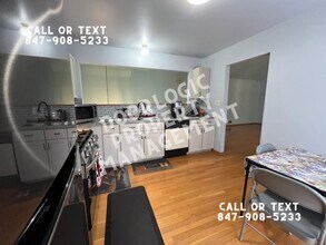 965 Amberwood Pl in McHenry, IL - Building Photo - Building Photo