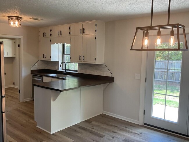 2452 Kilgore Rd in Buford, GA - Building Photo - Building Photo